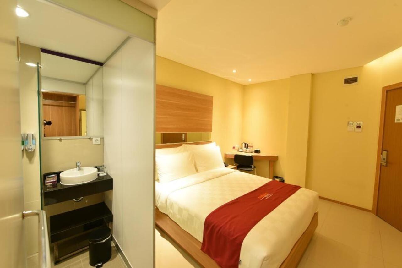 فندق Midtown Xpress Balikpapan المظهر الخارجي الصورة