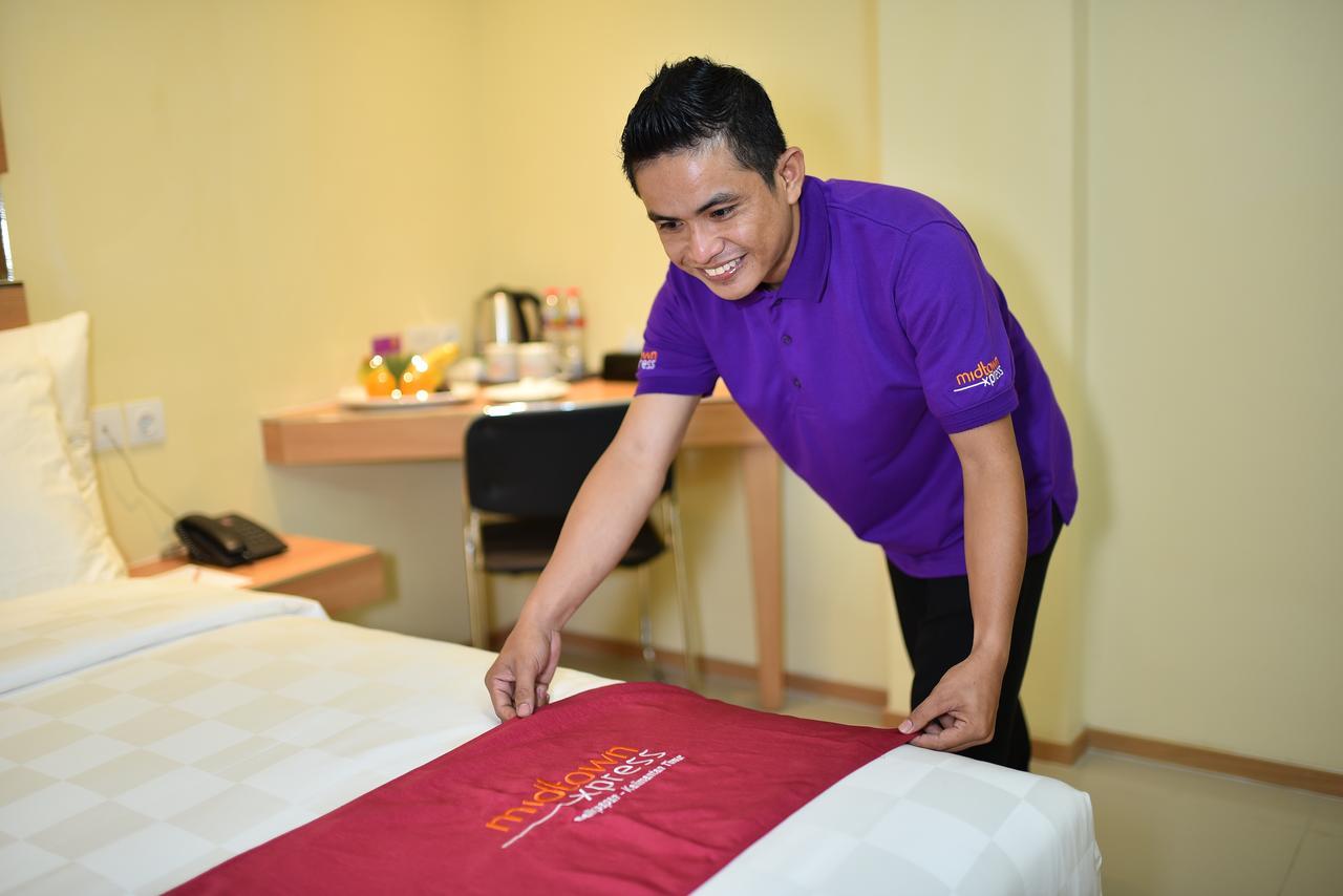 فندق Midtown Xpress Balikpapan المظهر الخارجي الصورة