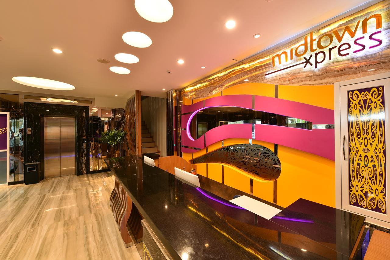 فندق Midtown Xpress Balikpapan المظهر الخارجي الصورة