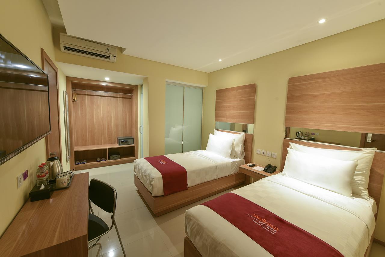 فندق Midtown Xpress Balikpapan المظهر الخارجي الصورة
