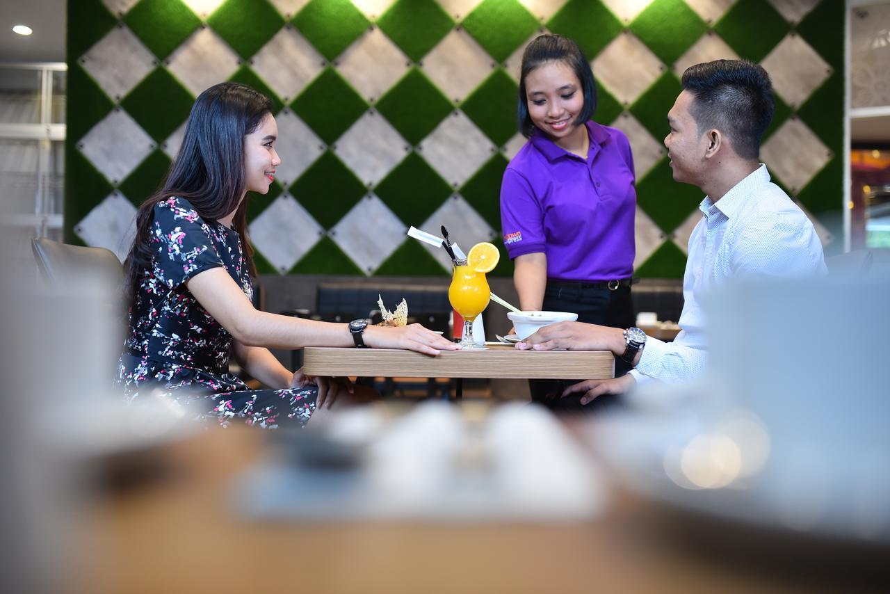 فندق Midtown Xpress Balikpapan المظهر الخارجي الصورة